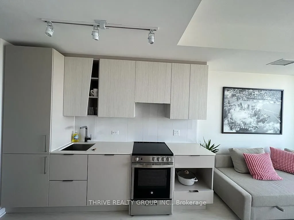 1 bed, $2,400 — Photo 2