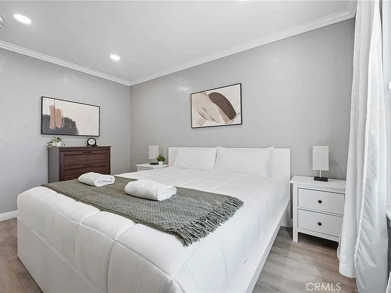 1369 S Euclid Ave — Photo 13