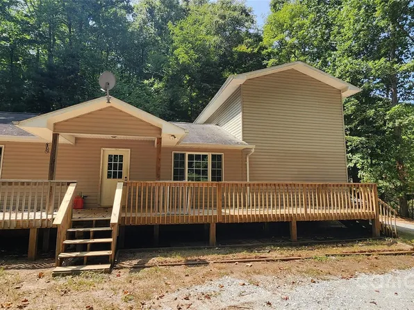 1900 Shook Cove Rd, Tuckasegee, NC 28783