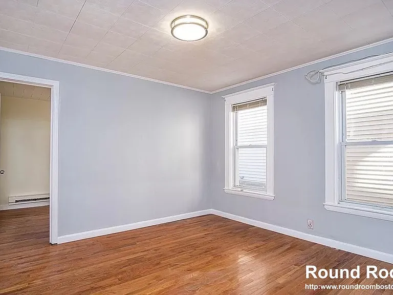 28 Moreland St #28 — Photo 6