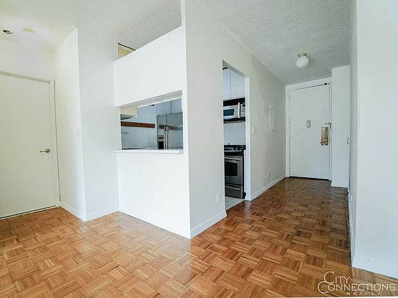 3rd image of 159 E 30th St APT 6B