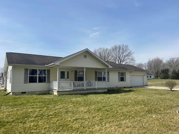 11403 N Enchanted Forest Ln, Cromwell, IN 46732