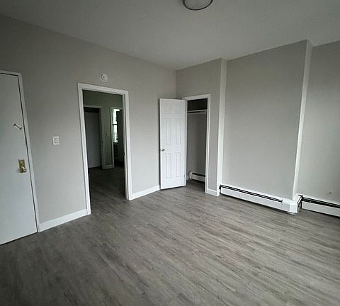 2nd image of 16 Cedar St #5