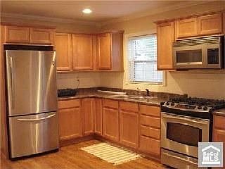 2nd image of 22702 Catskill Ave