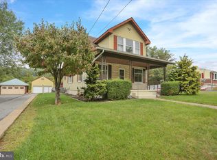 1347 Fritztown Rd, Reinholds, PA 17569