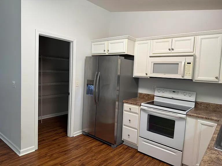 154 Fox Haven Dr — Photo 5