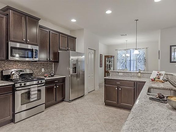 5th image of 7961 Hampton Lake Dr