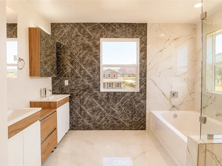 14433 Buvan Ct — Photo 17