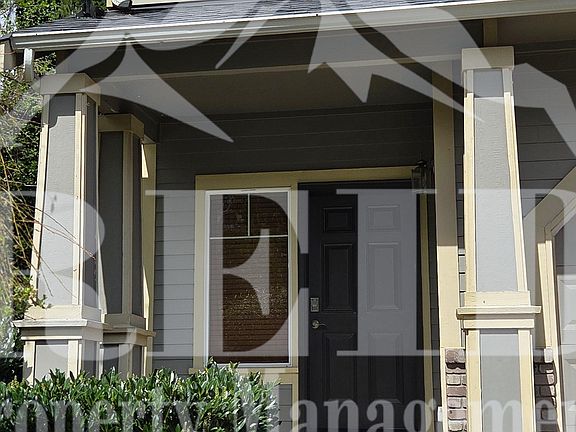 3rd image of 100 NE Miramar Cir