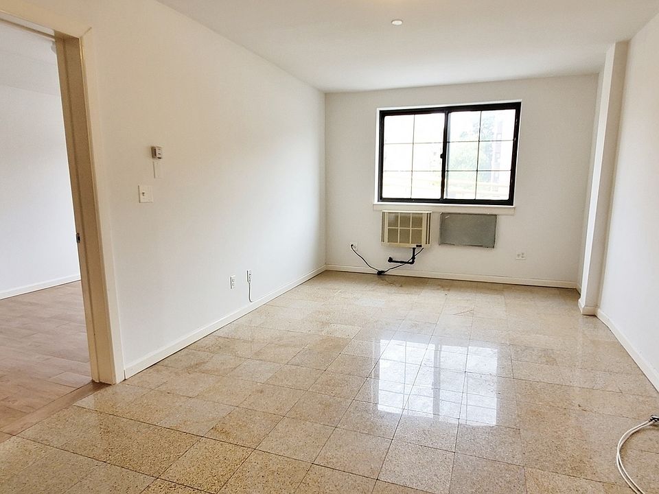 1st image of 25-24 Broadway #3ZZ