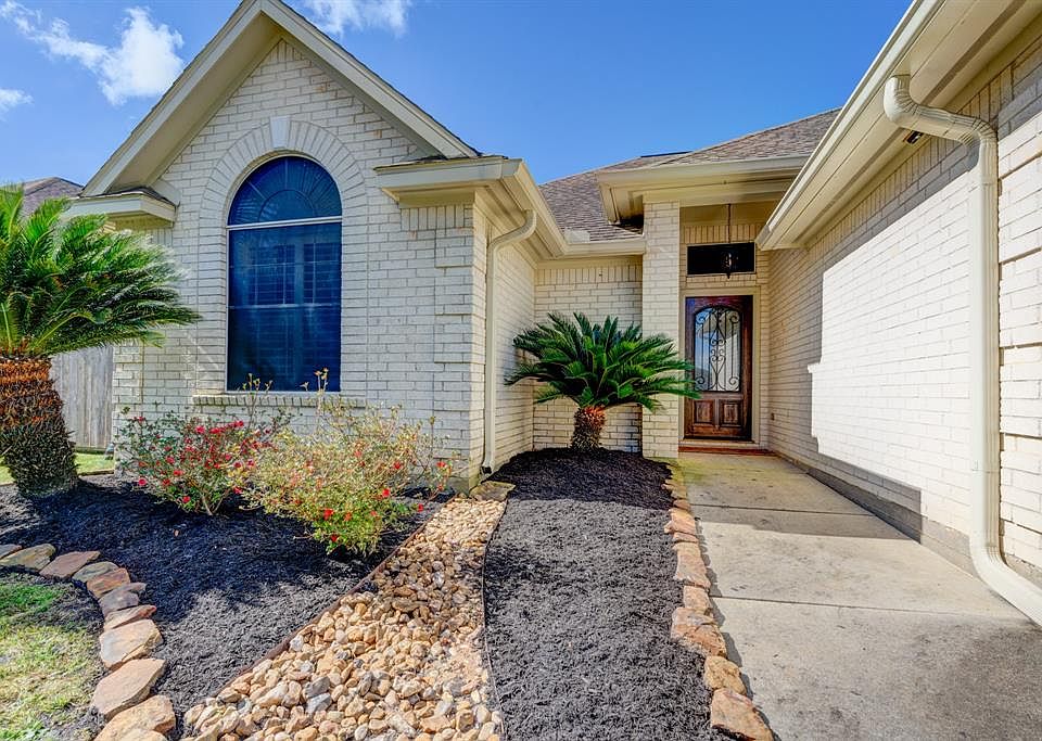 1st image of 10823 Estelle Cir