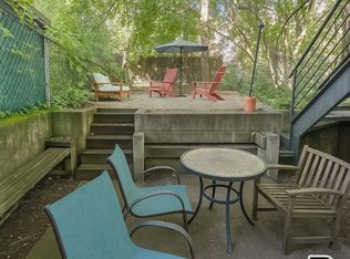 206 Spencer St #1L, Brooklyn, NY 11205