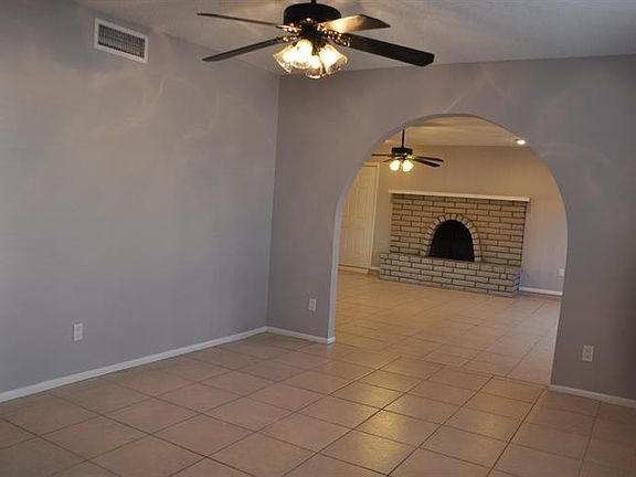 4th image of 3939 W Garden Dr