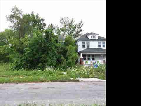 631 W Robinwood