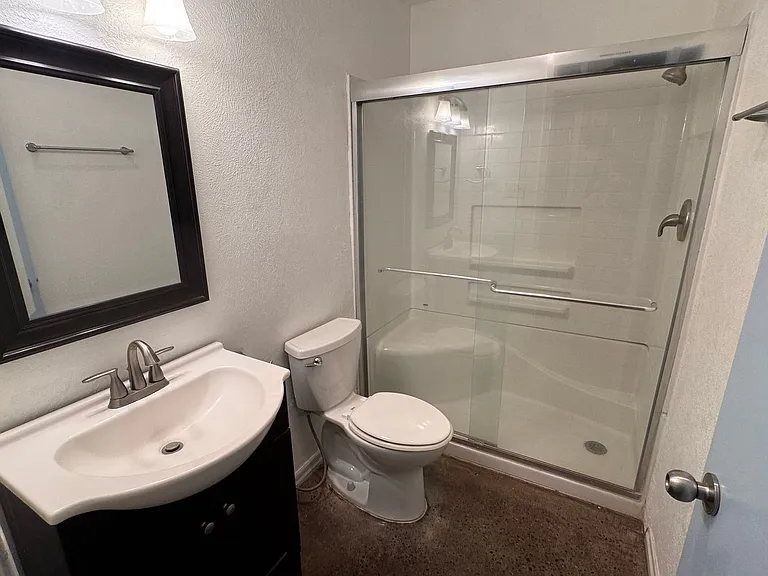 12204 Candelaria Rd NE — Photo 15