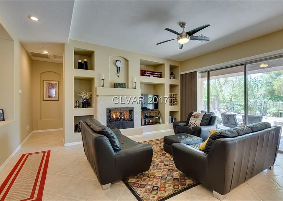 1st image of 2 Moraine Dr
