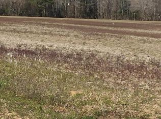 102 Meadow Ridge Ln, Coinjock, NC 27923