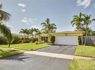 5011 Grant St, Hollywood, FL 33021
