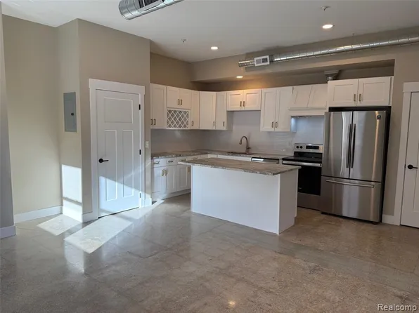 23742 Greater Mack Ave, Saint Clair Shores, MI 48080