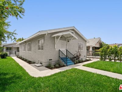 822 W 65th St, Los Angeles, CA, 90044