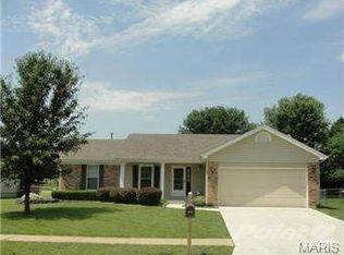 153 Rockaway Dr, O'Fallon, MO 63368