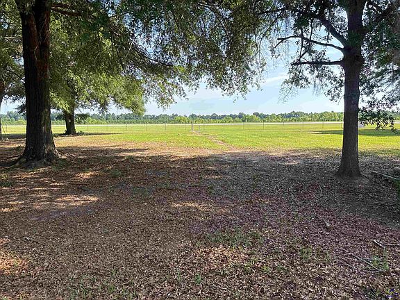 4th image of 21 Airport Subdivision Rd