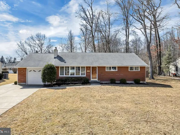 622 Winding Rd, Hatboro, PA 19040
