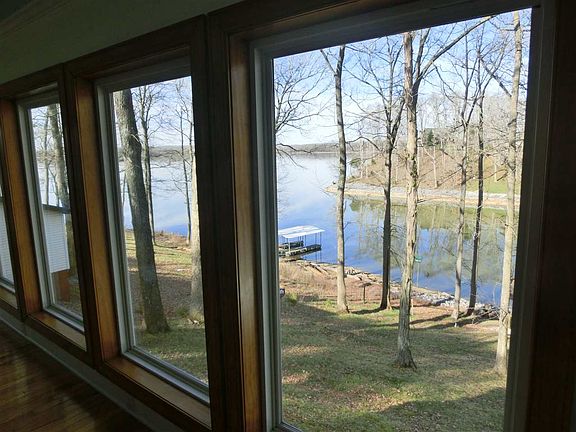 4th image of 426 Horseshoe Dr