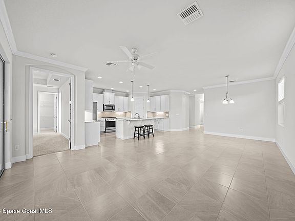 5th image of 3970 Archdale St