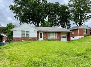 9423 Ardmore Dr, Saint Louis, MO 63137