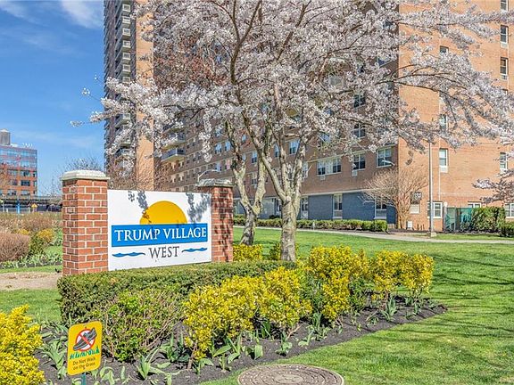 3rd image of 2928 W 5th St APT 3S