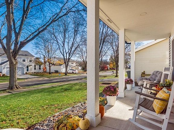 5th image of 3927 Tweedsmuir Dr