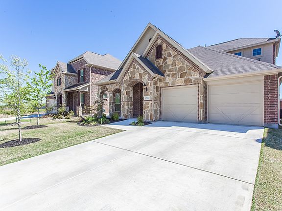 2nd image of 2728 Waterton Dr
