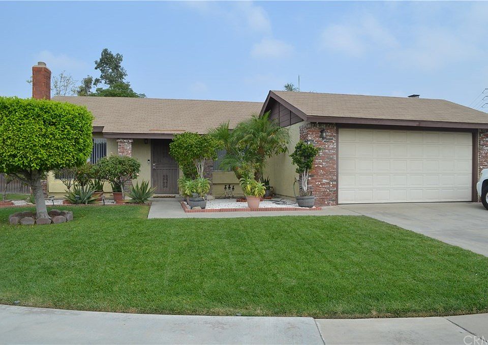 1st image of 16050 Fairview Ct