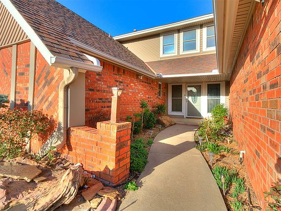 4th image of 9009 Salsbury Ln