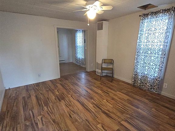 2nd image of 1062 Center Ave