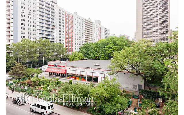 Rented by Douglas Elliman | media 15