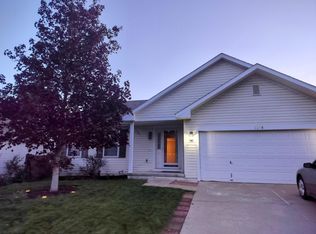 2208 N 164th St, Omaha, NE 68116