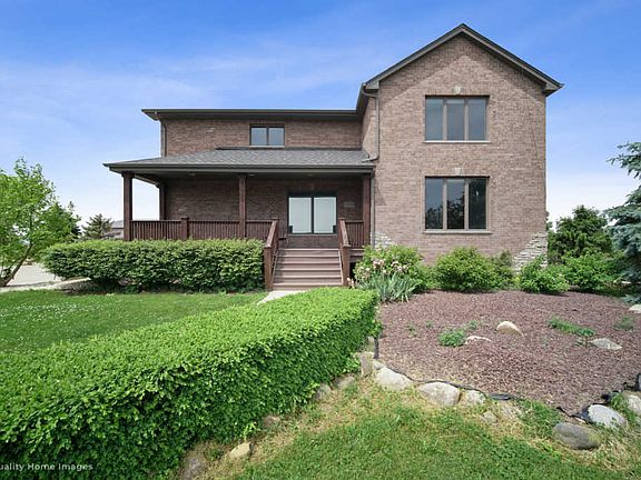 3rd image of 32020 S Crawford Ave