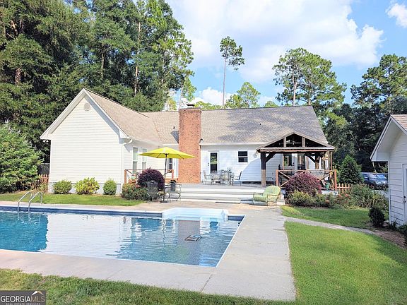 5th image of 2113 Backlake Cir