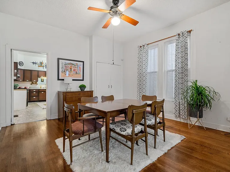 2097 Linden Ave — Photo 6