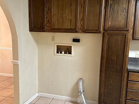3rd image of 2034 Fannin St
