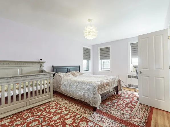 143-50 Hoover Avenue image 17 of 30