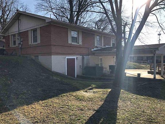 3rd image of 759 Comanche Dr