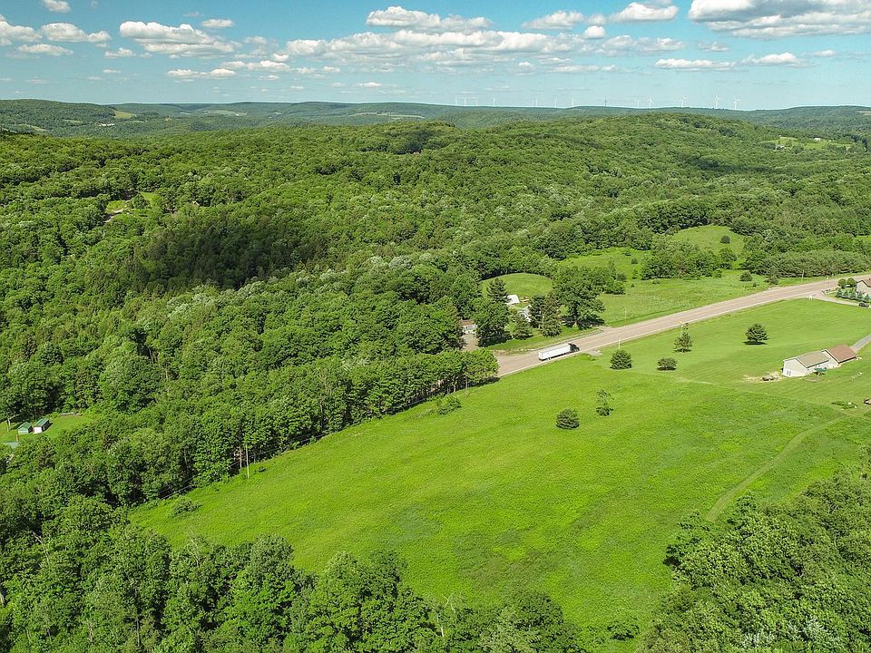 1st image of Hemlock Dr