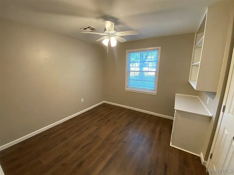 3540 Farwood Dr — Photo 9