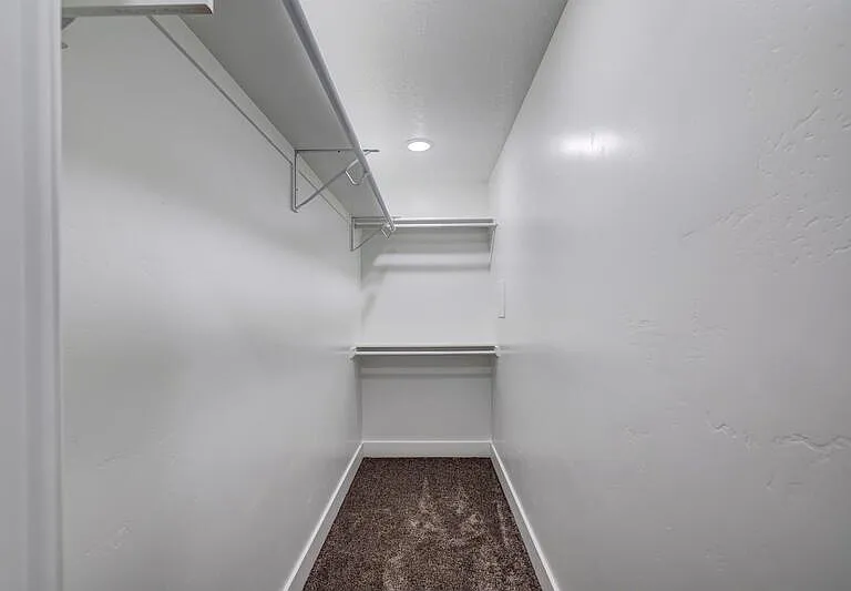 408 N Sea Chaser Ln #BASEMENT — Photo 27