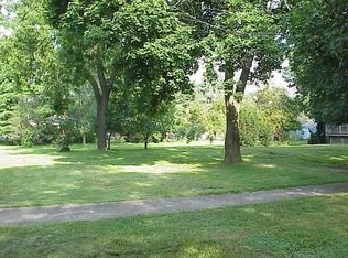 1430 Elizabeth St, Crete, IL 60417