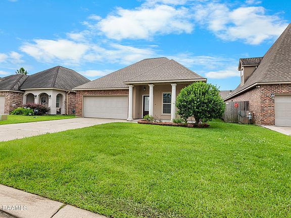 2nd image of 120 Kohen Luke Dr