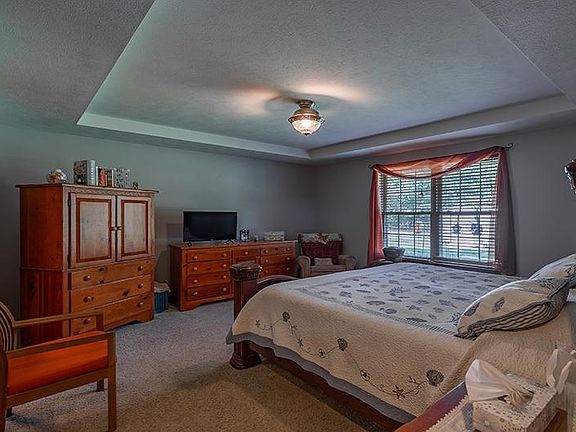 4th image of 1676 Scarlet Oak Dr
